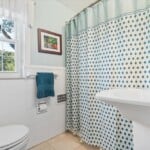 16 Bathroom