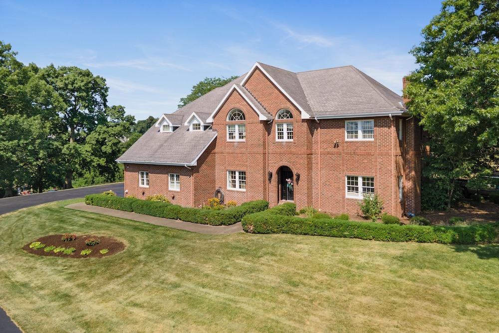 411 Sunset Dr 5